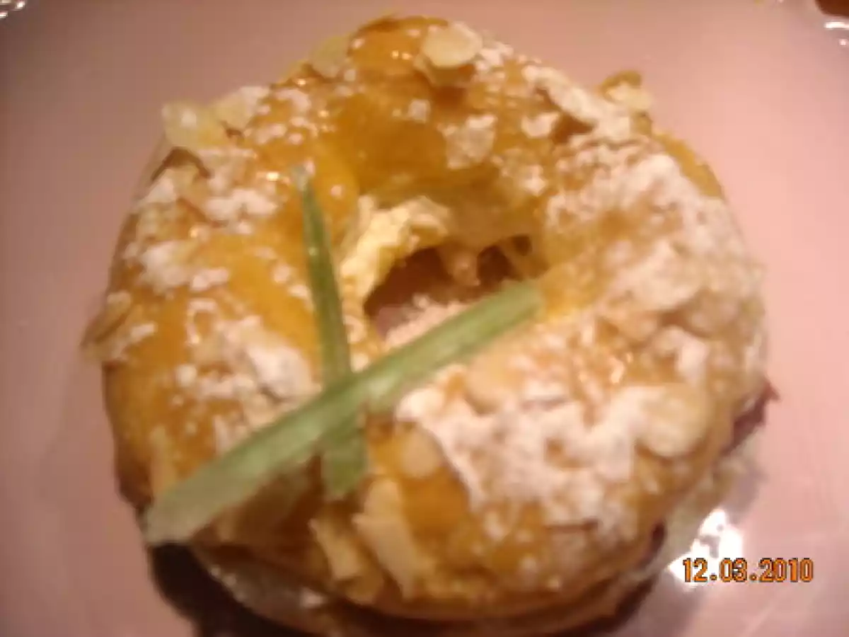 CHOUX CREME CHANTILLY CERISES