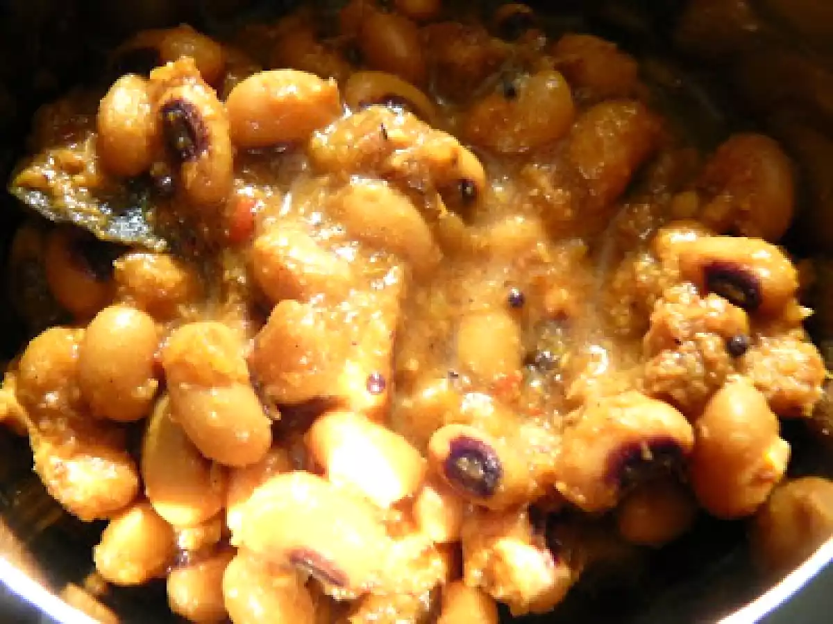 Chowli Amti - Black-eyed peas Amti