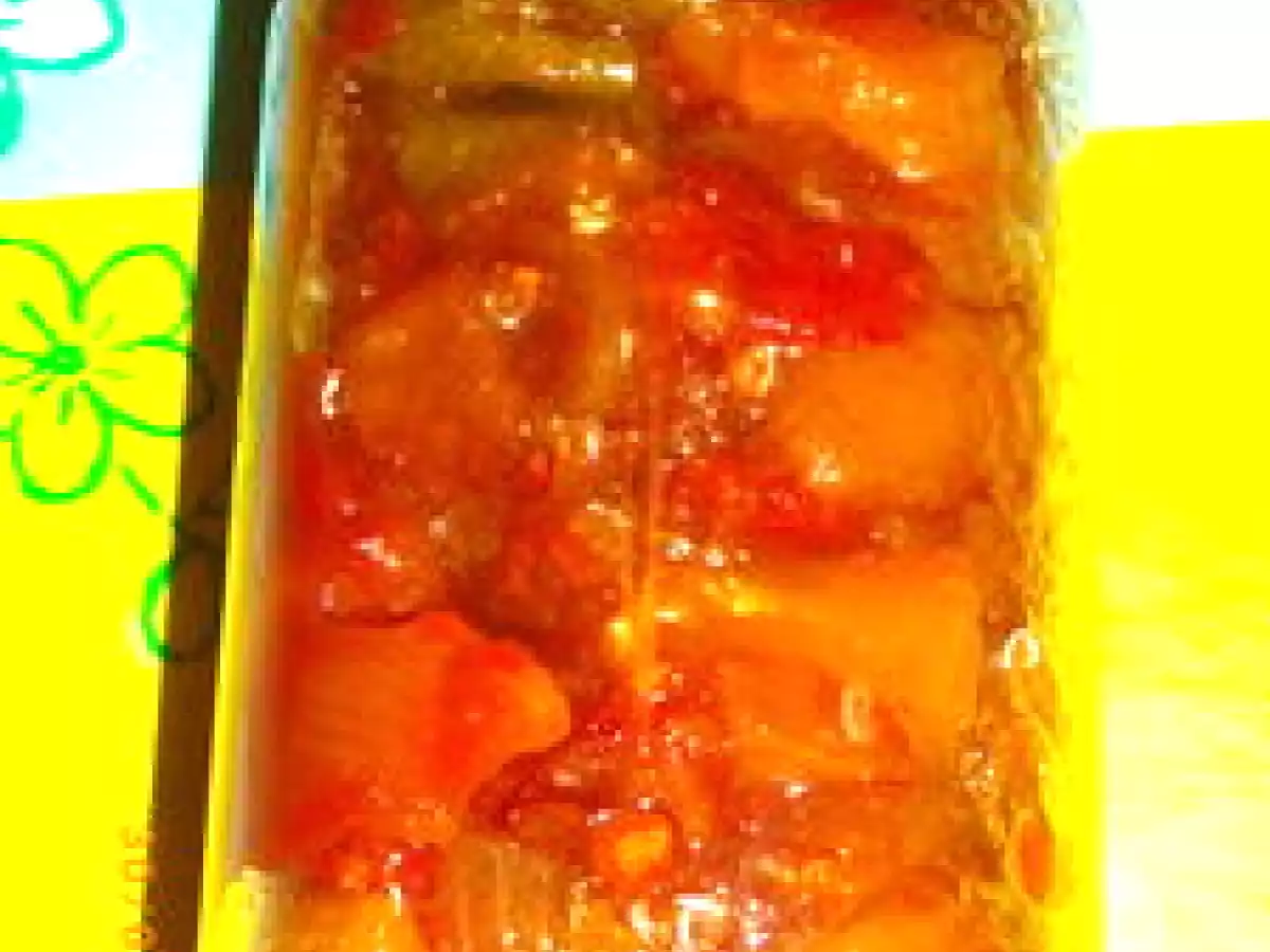 Chutney à la tomate et à la poire