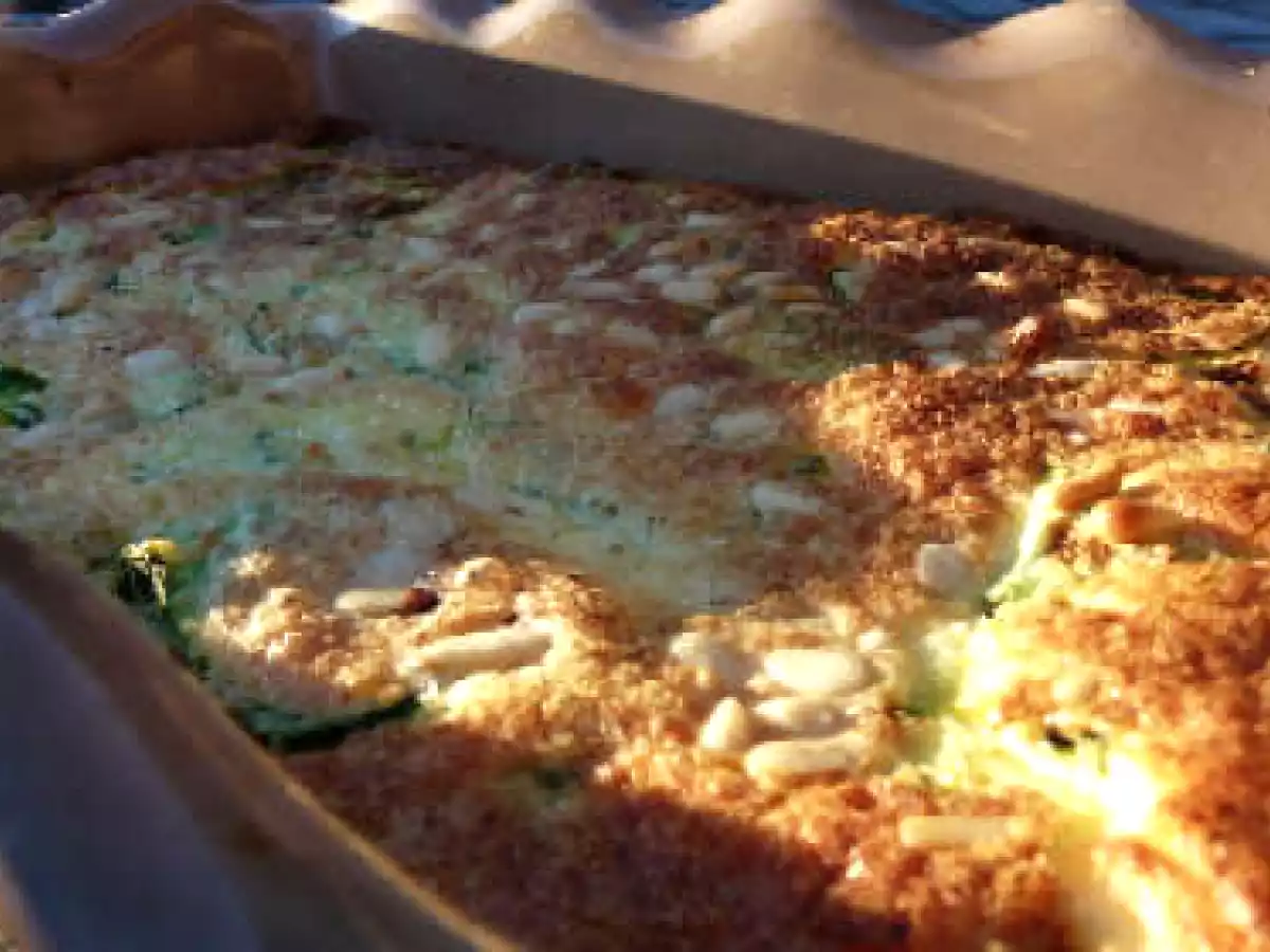 Clafouti aux courgettes, jambon cru, féta et pignons de pin