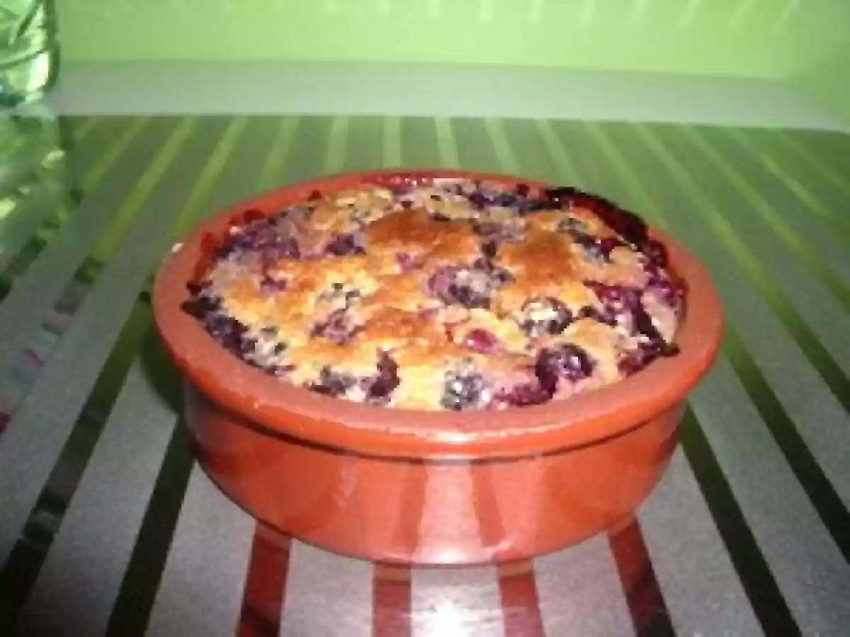 Clafoutis amandine aux cerises et chocolat blanc - photo 2