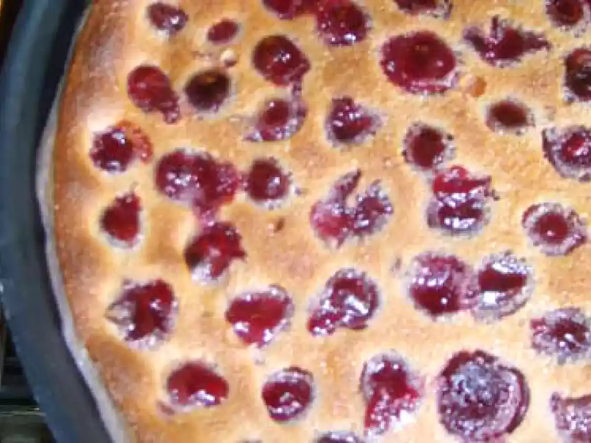 Clafoutis aux Cerises au sirop