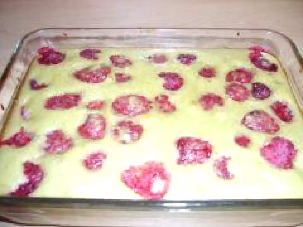 Clafoutis aux cerises et framboises