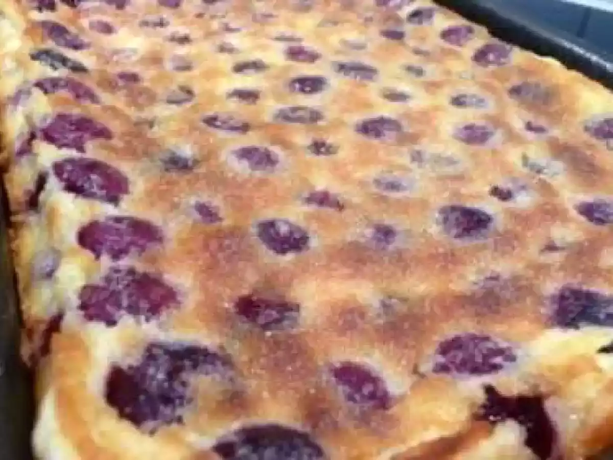 Clafoutis aux cerises tres fondant - photo 2