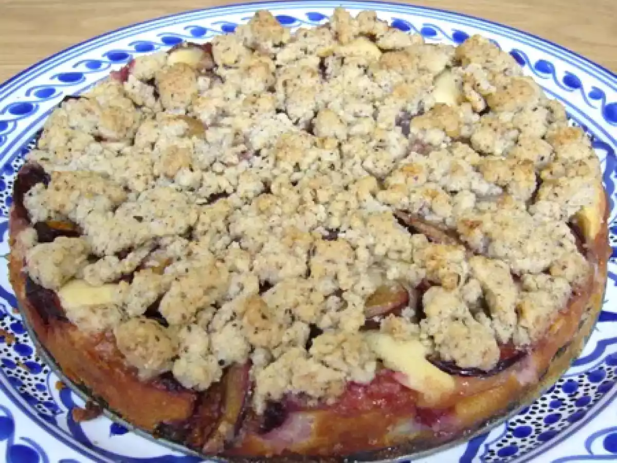 Clafoutis aux quetsches, streusel noisettes