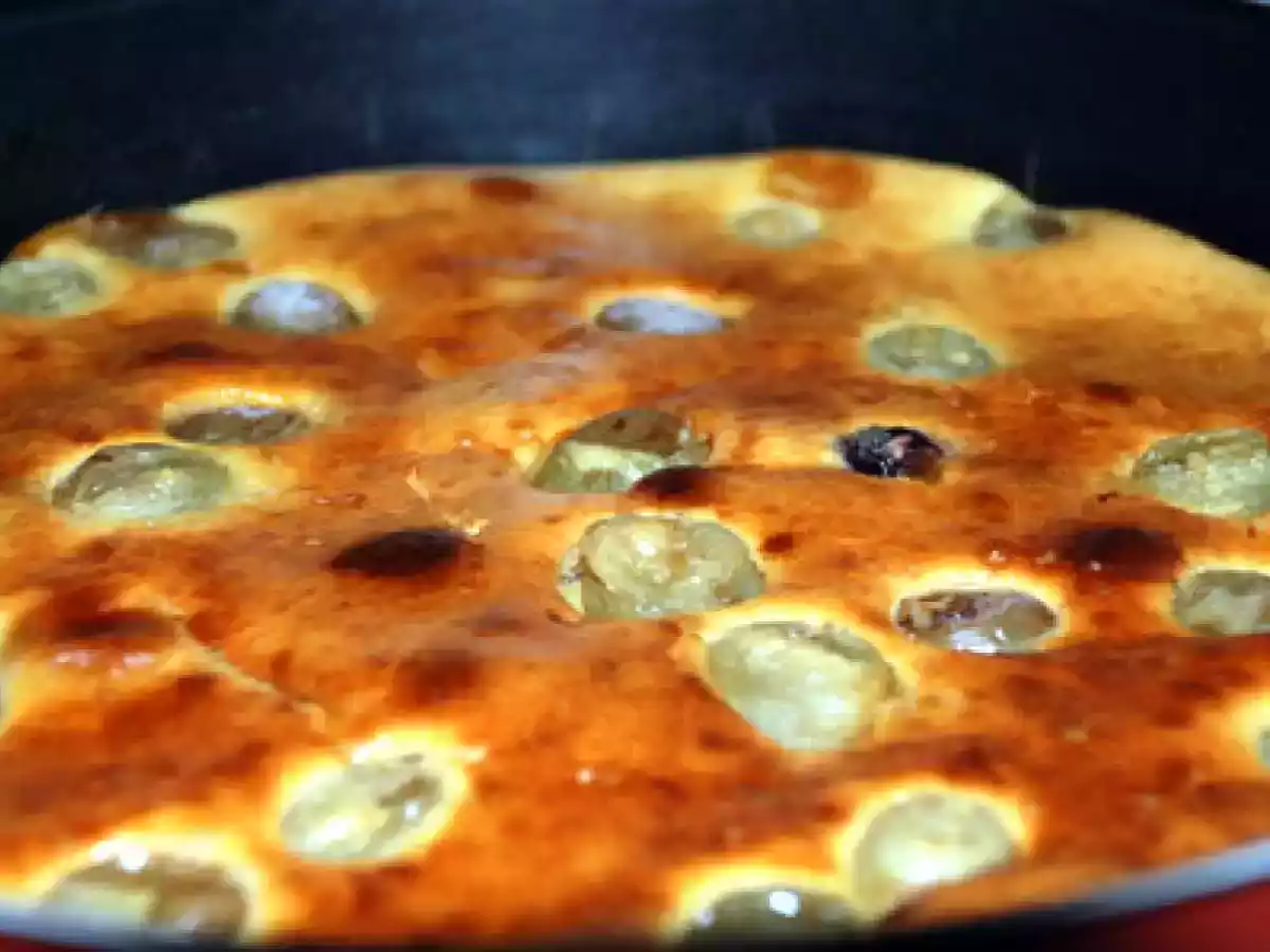 Clafoutis aux raisins (noir et blanc!) - photo 2