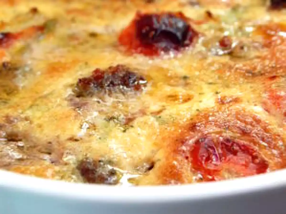 Clafoutis brocolis, tomates cerise & boulettes de boeuf