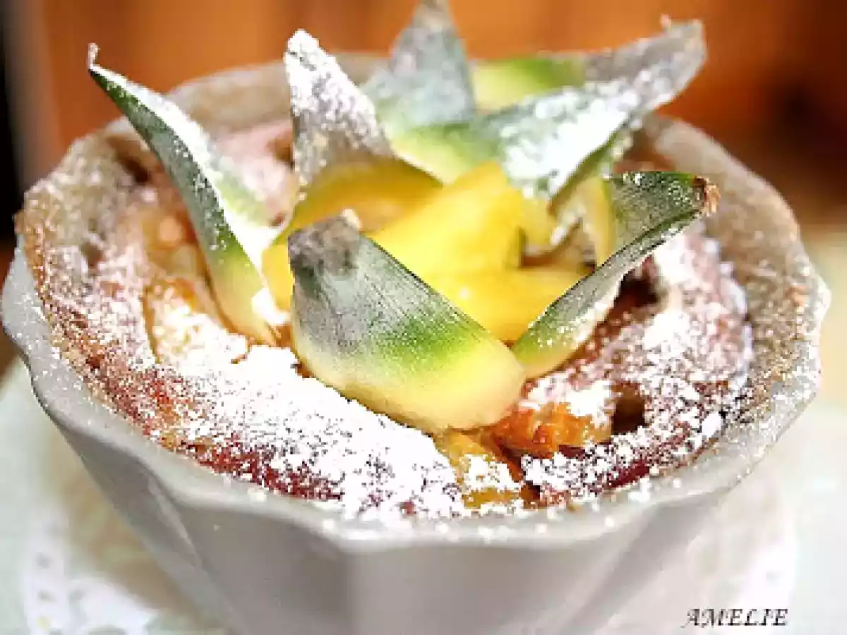 CLAFOUTIS D'ANANAS, AU LAIT DE COCO, PARFUME CANNELLE ET RHUM