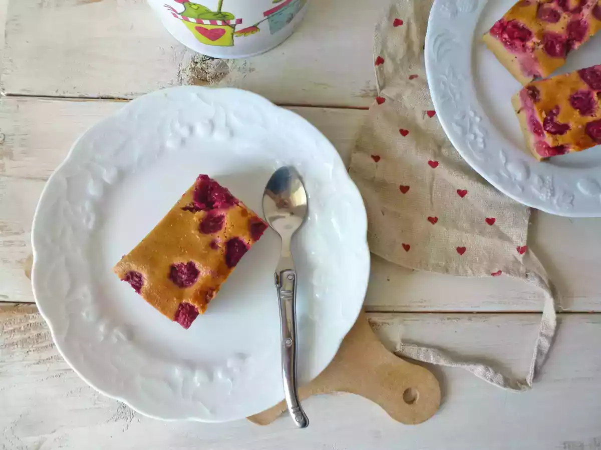 Clafoutis de framboises à la crème de coco (sans gluten, sans produit laitier)
