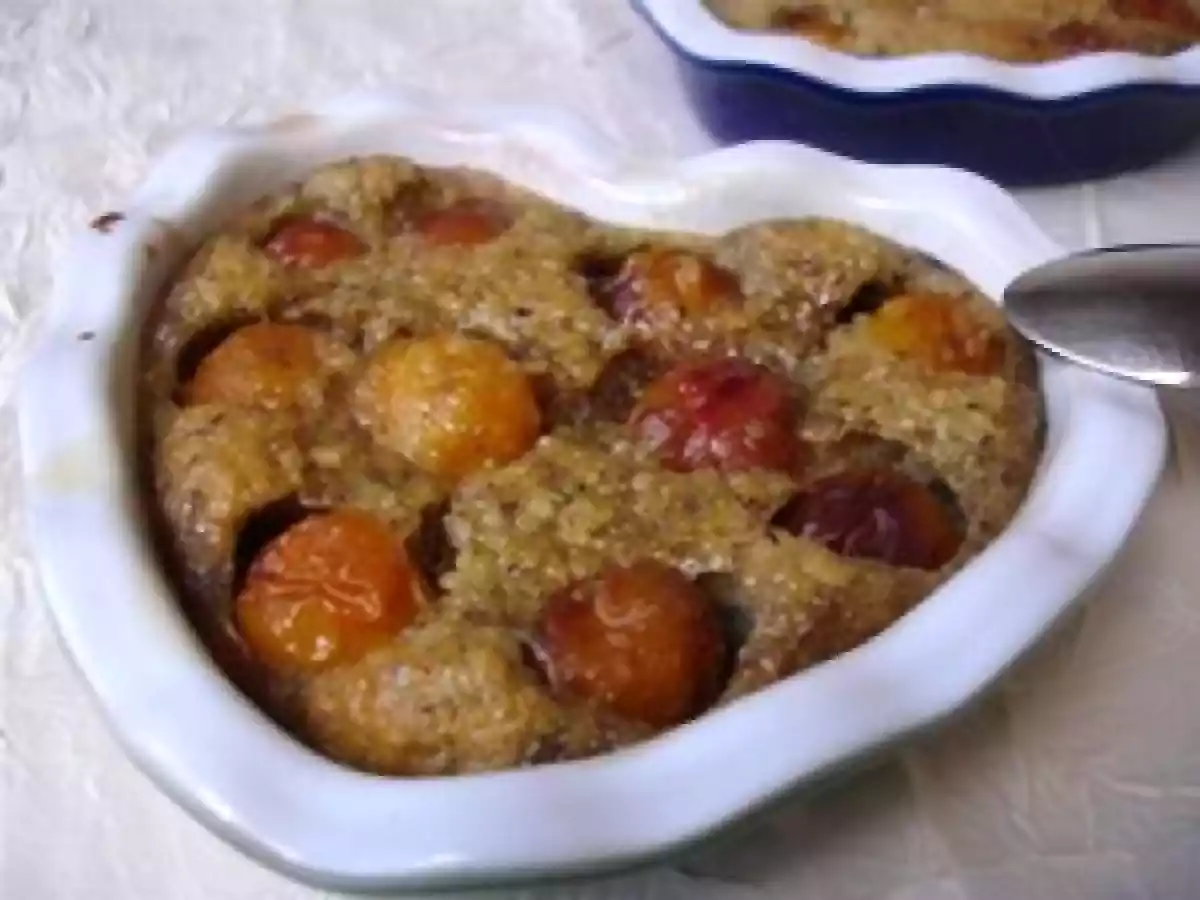 Clafoutis mirabelles, poudre de noisettes et cardamome - photo 2