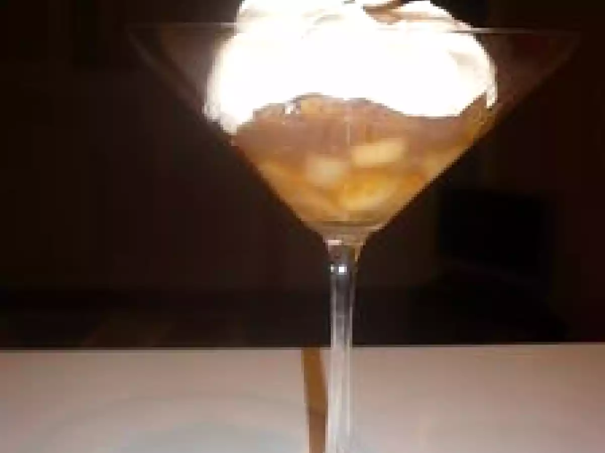 Cocktail de marrons, poires au caramel et chantilly au cognac