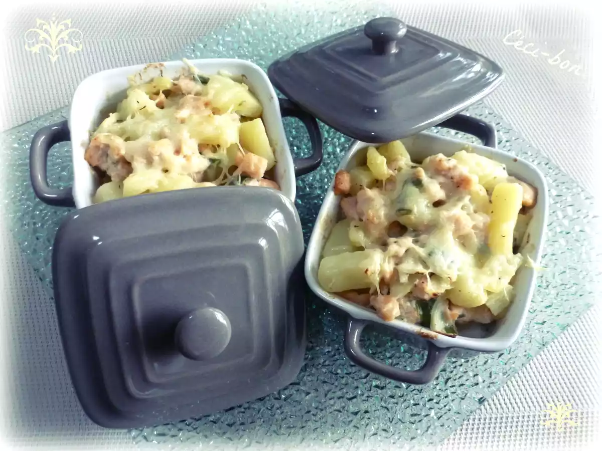 Cocottes de saumon, poireau et pommes de terre