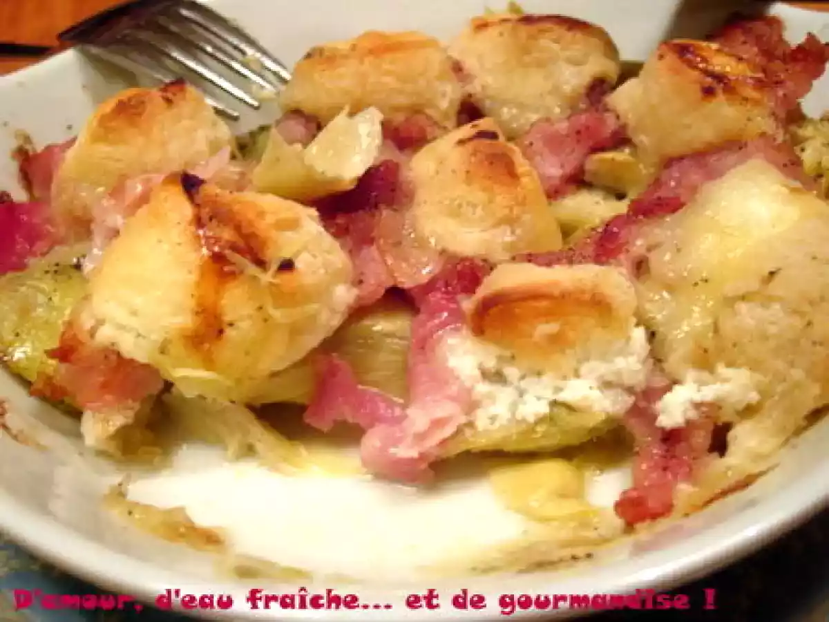 Coeurs d'artichaut, chèvre et lard en cassolette