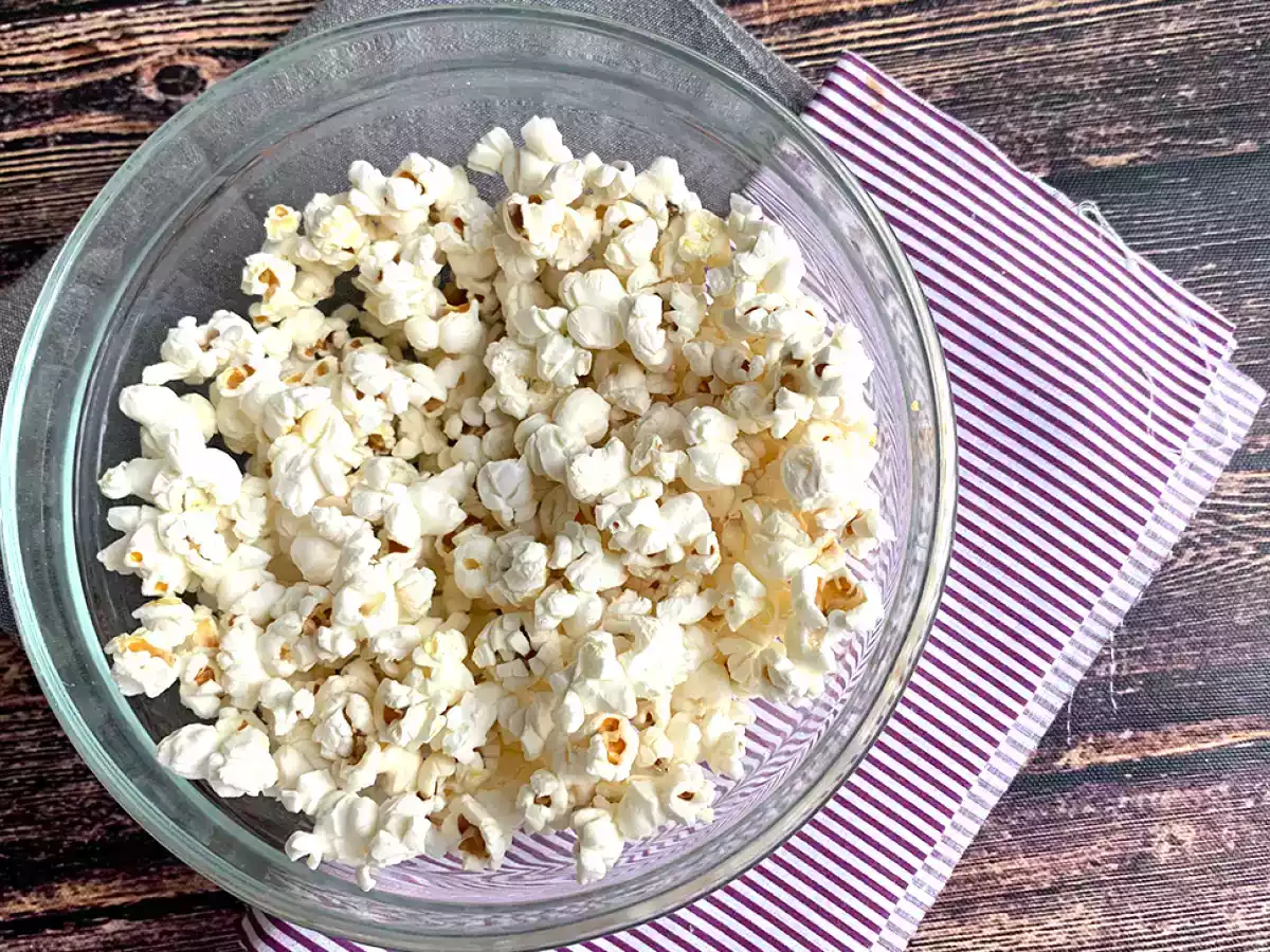 Comment cuire des pop corn au micro-ondes? (sans huile)