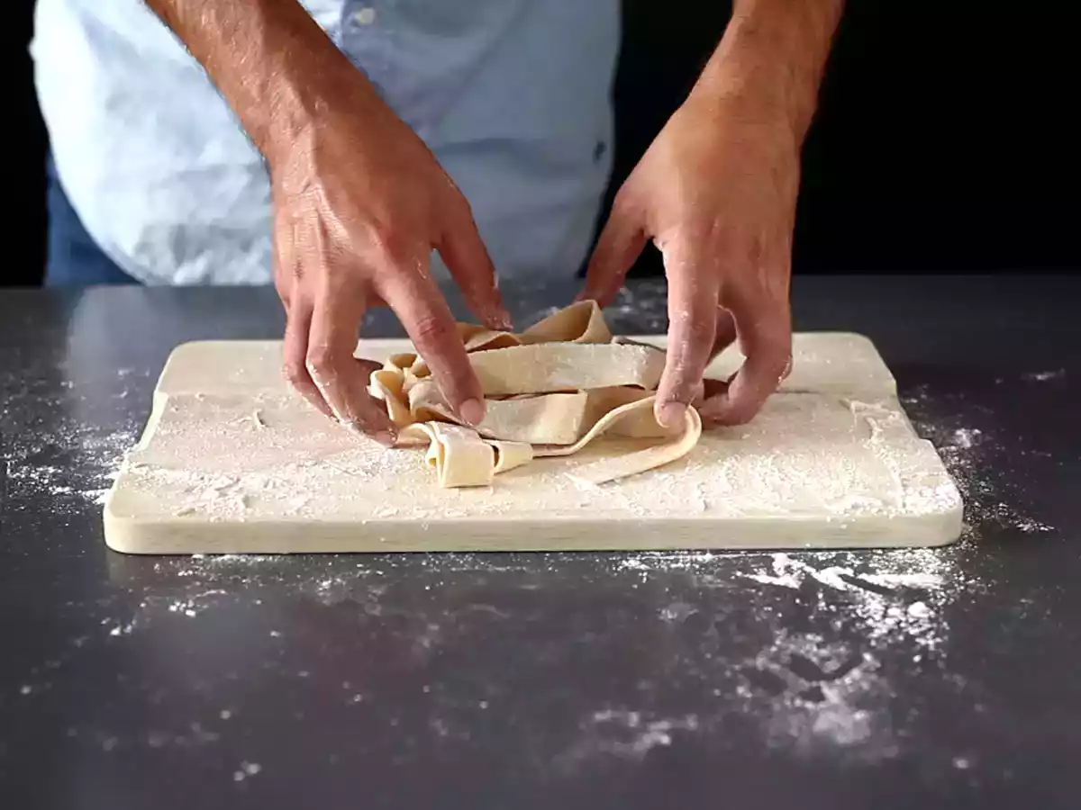 Comment faire des pâtes maison : les pappardelle (tagliatelle larges) - photo 3