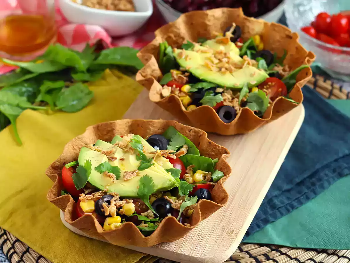 Comment faire des tortilla bowl? La salade facile et sans vaisselle!
