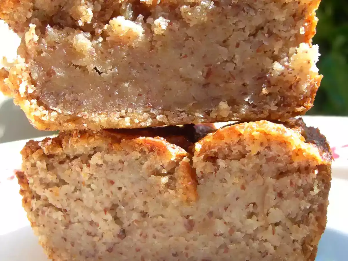 Comment transformer du vieux pain rassis en un gâteau extra moelleux aux amandes - photo 2