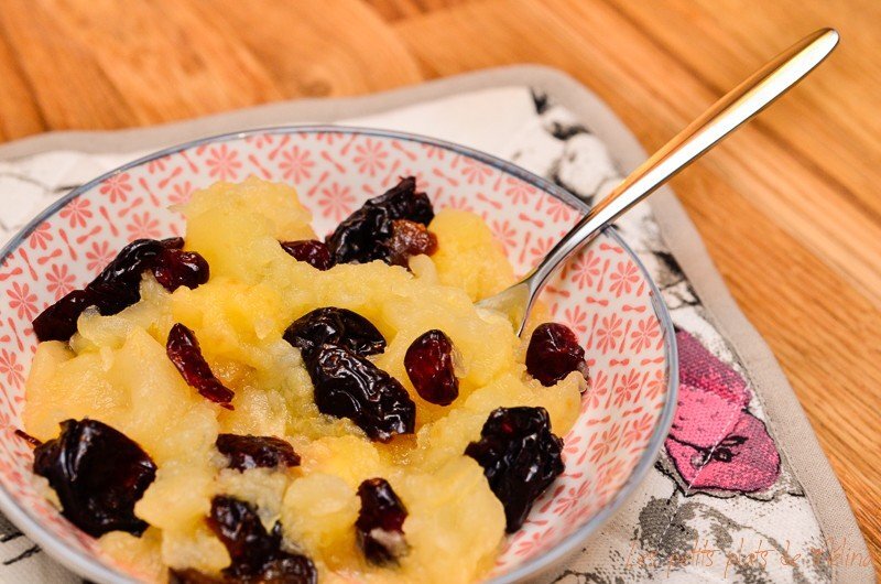 Compote de pommes, pruneaux et cranberries au microondes en mode