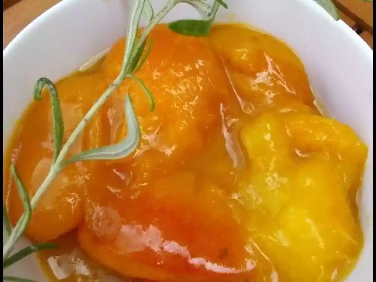 Compotée d'abricot à l'huile d'olive et romarin