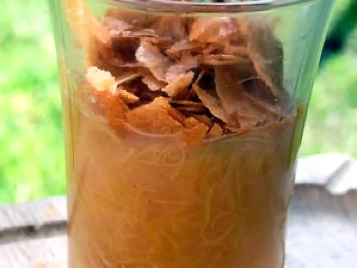 Compotée poire rhubarbe & crumble de feuilles de bricks