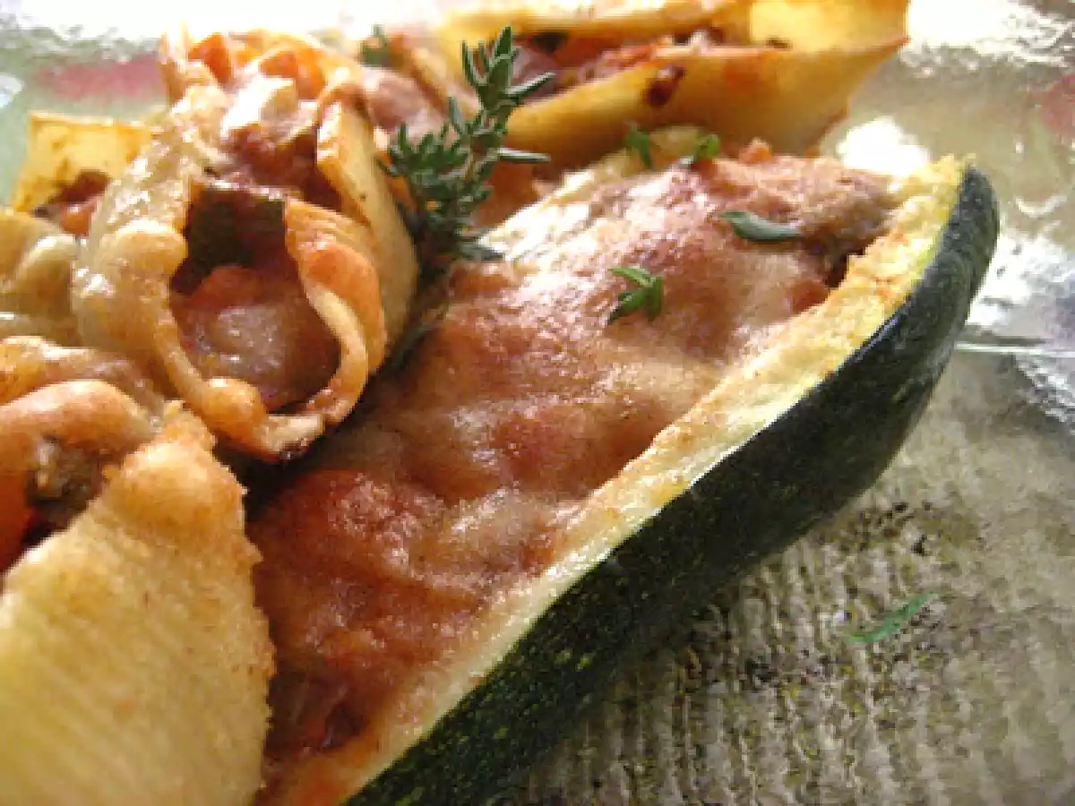 Conchiglie et courgettes farcies et sauce bolognaise à la mijoteuse
