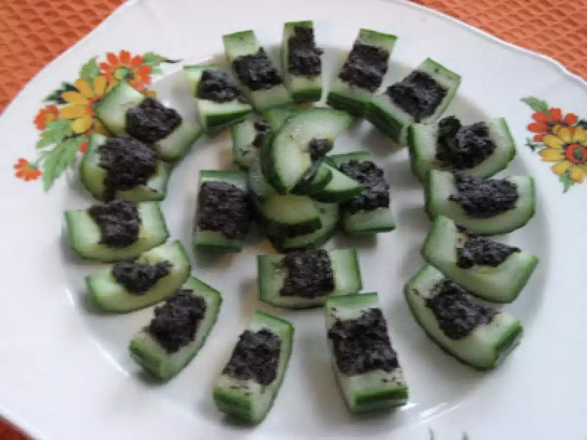 Concombre à la tapenade (olive noire) - photo 2