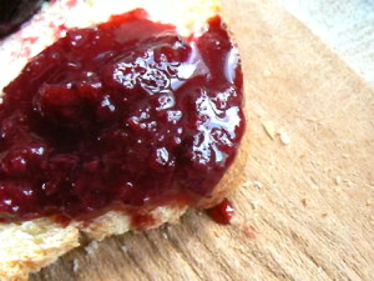 Confiture allégée cerises fleurs à l'agar-agar et édulcorant naturel