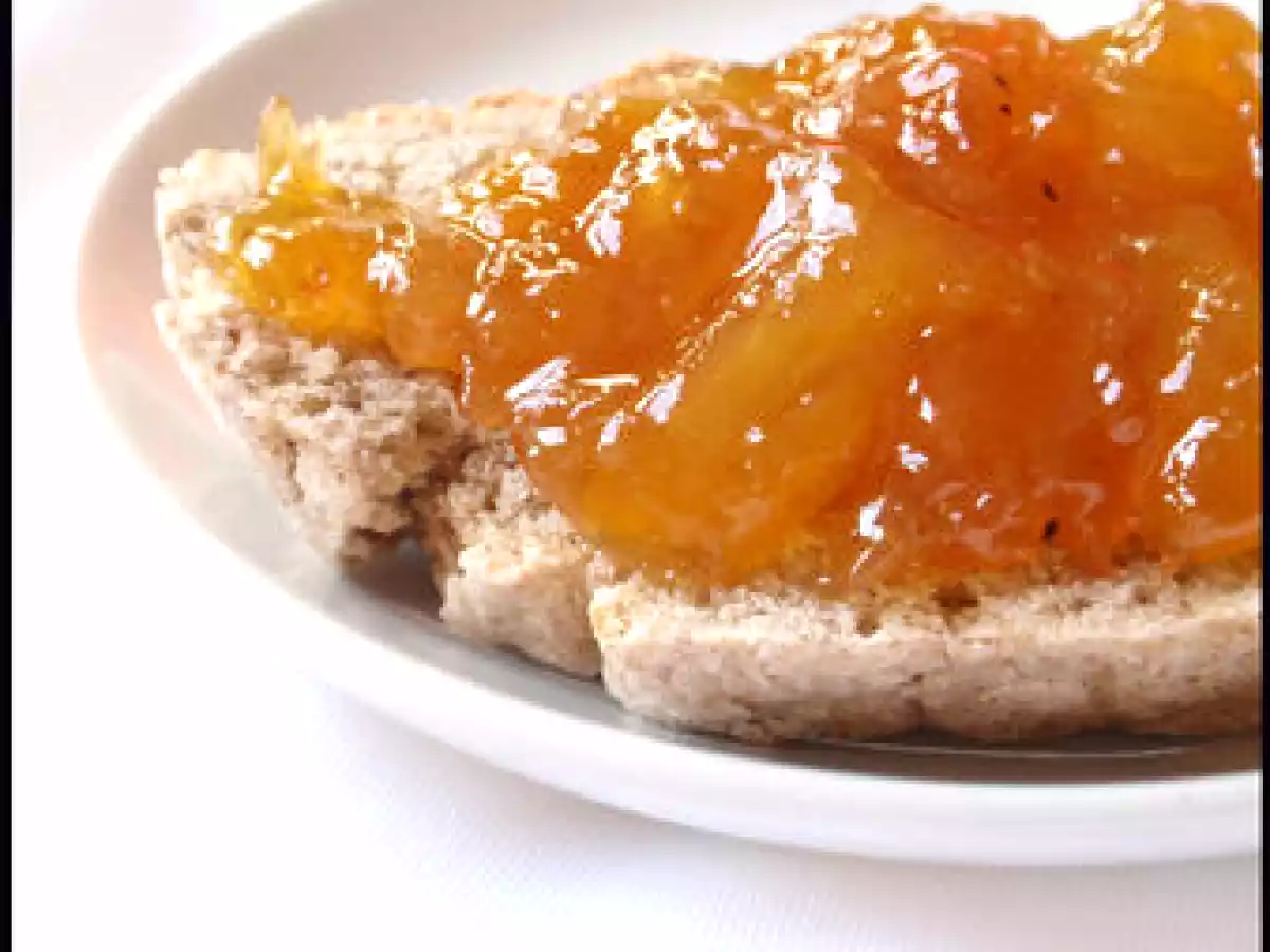 Confiture ananas et nectarine à la fève tonka