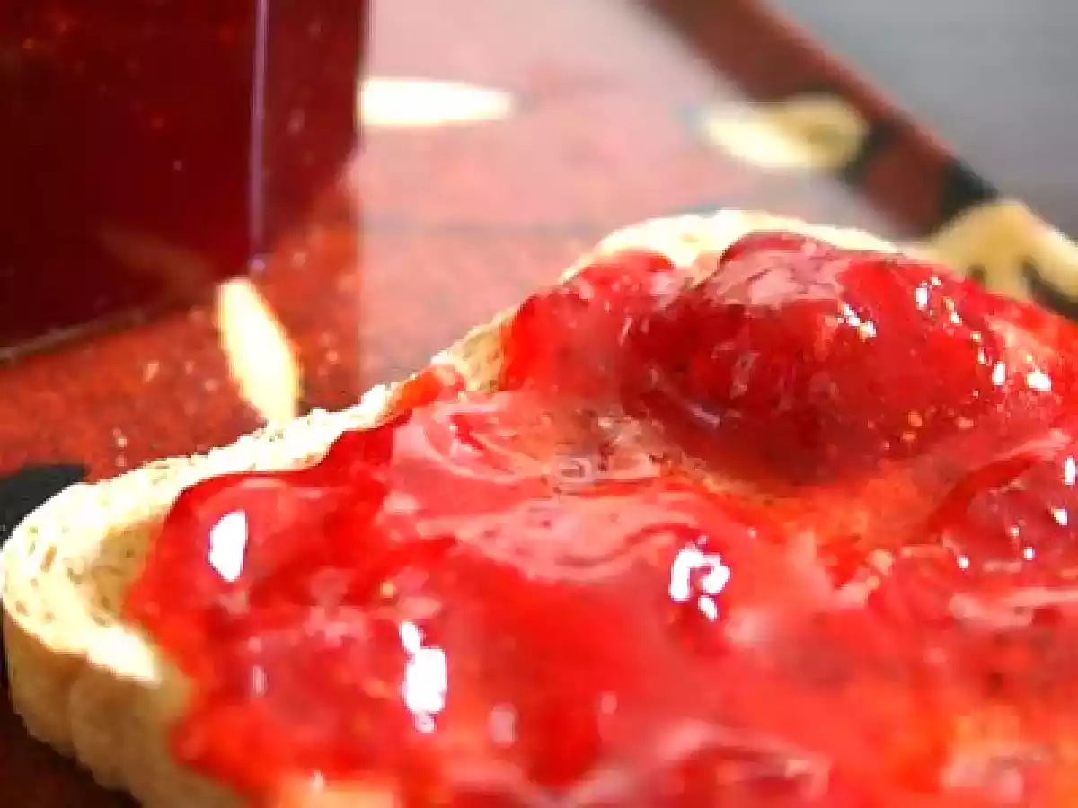 Confiture de fraises de ma grand mère - photo 2