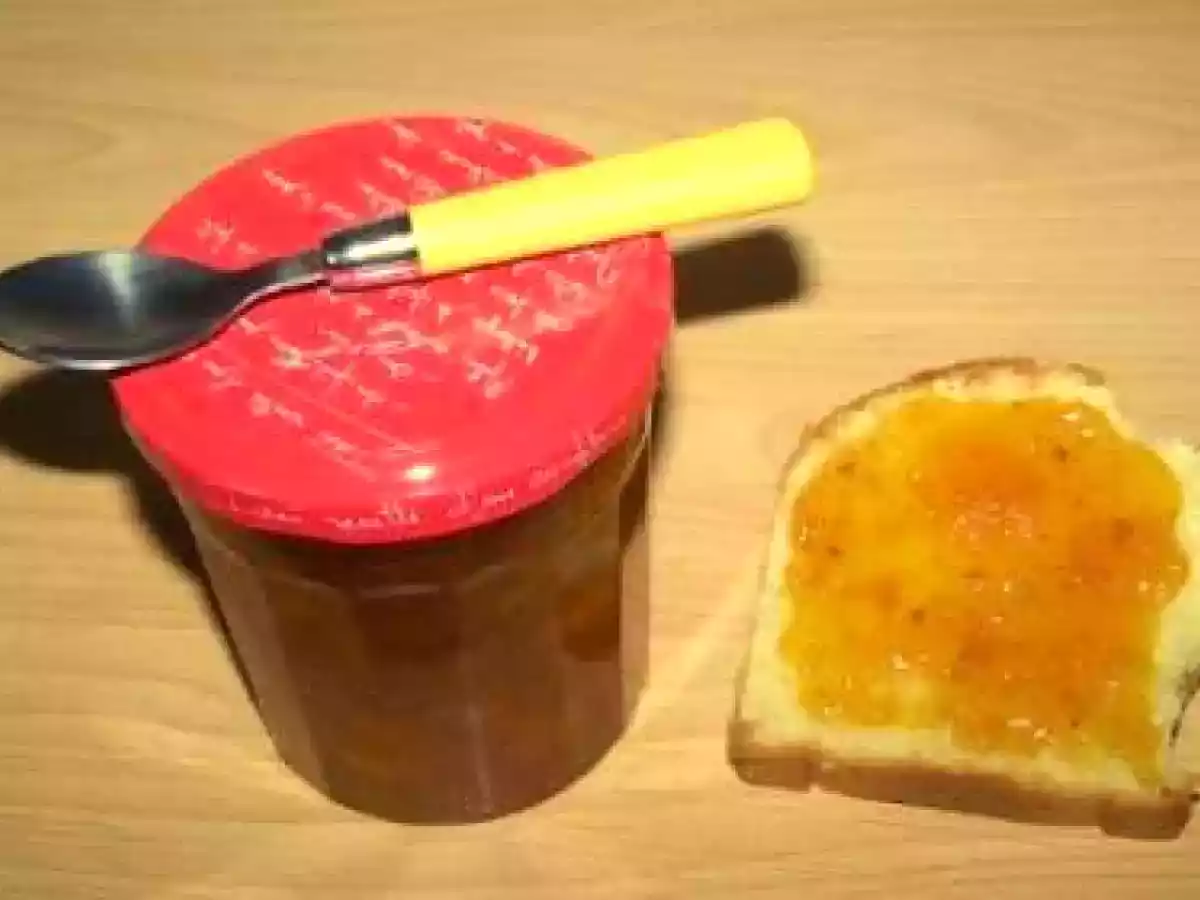 Confiture de pêches à la fleur d'oranger