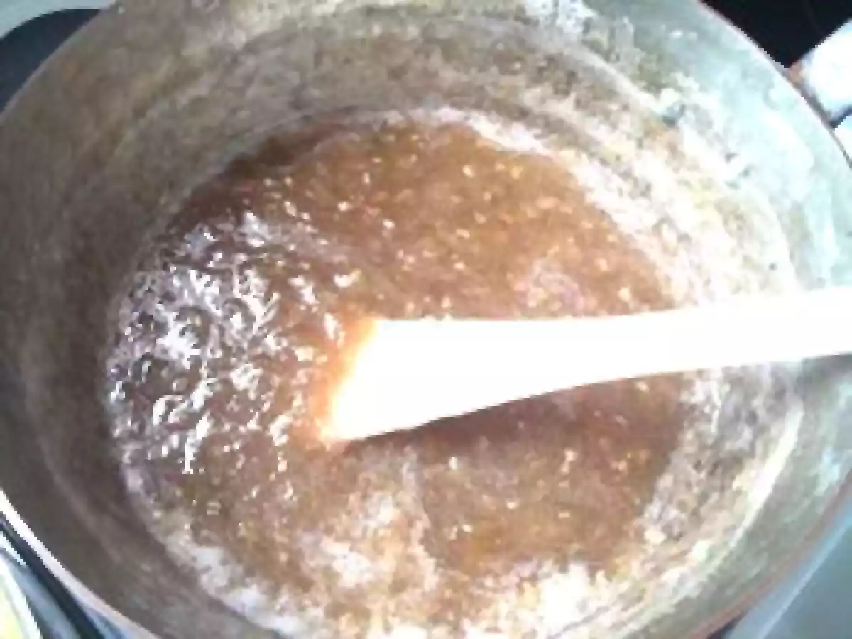 Confiture de rhubarbe aux fleurs de sureau