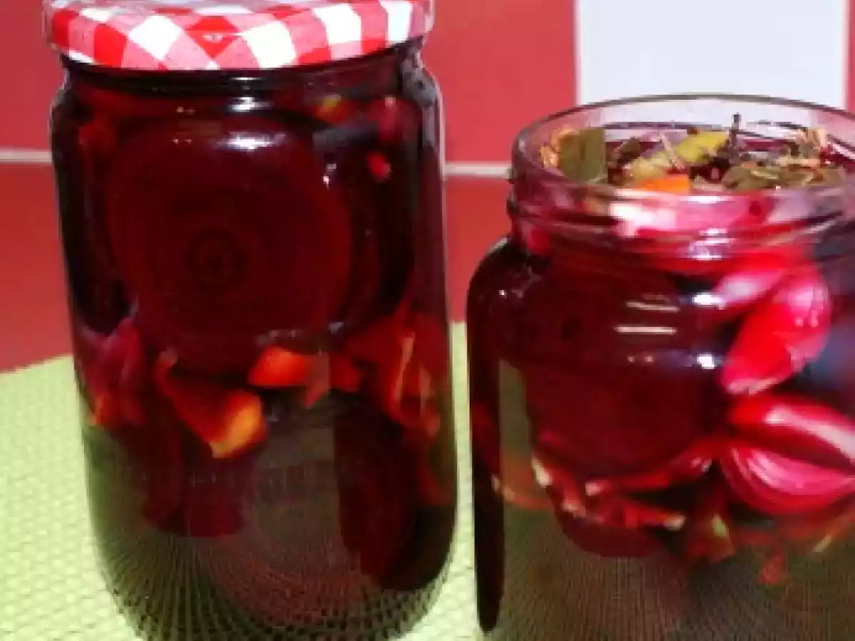 Conserve de betteraves crues au vinaigre