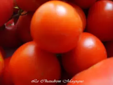 Conserve de sauce tomate. (à l'autocuiseur).