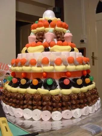Gâteau de bonbons ANNIVERSAIRE