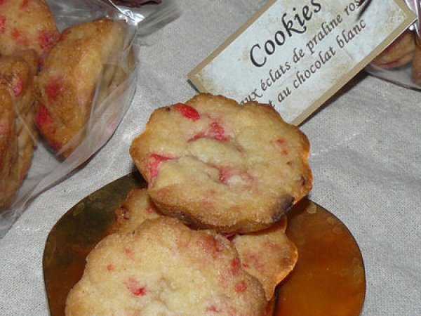 Cookies moelleux pralines roses et chocolat blanc, Recette ...