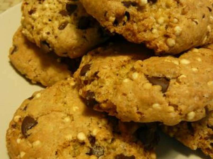 Cookies pépites de chocolat, quinoa soufflé et éclats de noix de macadamia