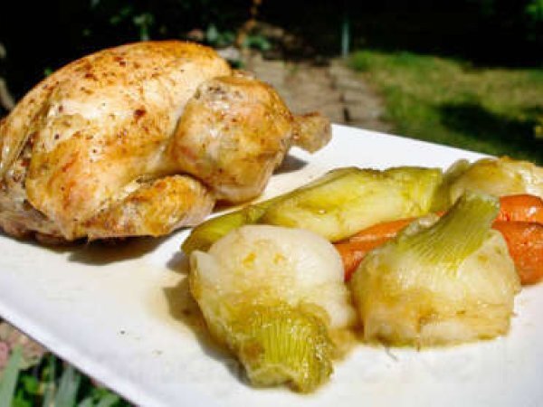 recette-de-coquelet-r-ti-aux-herbes-et-l-gumes-grill-s