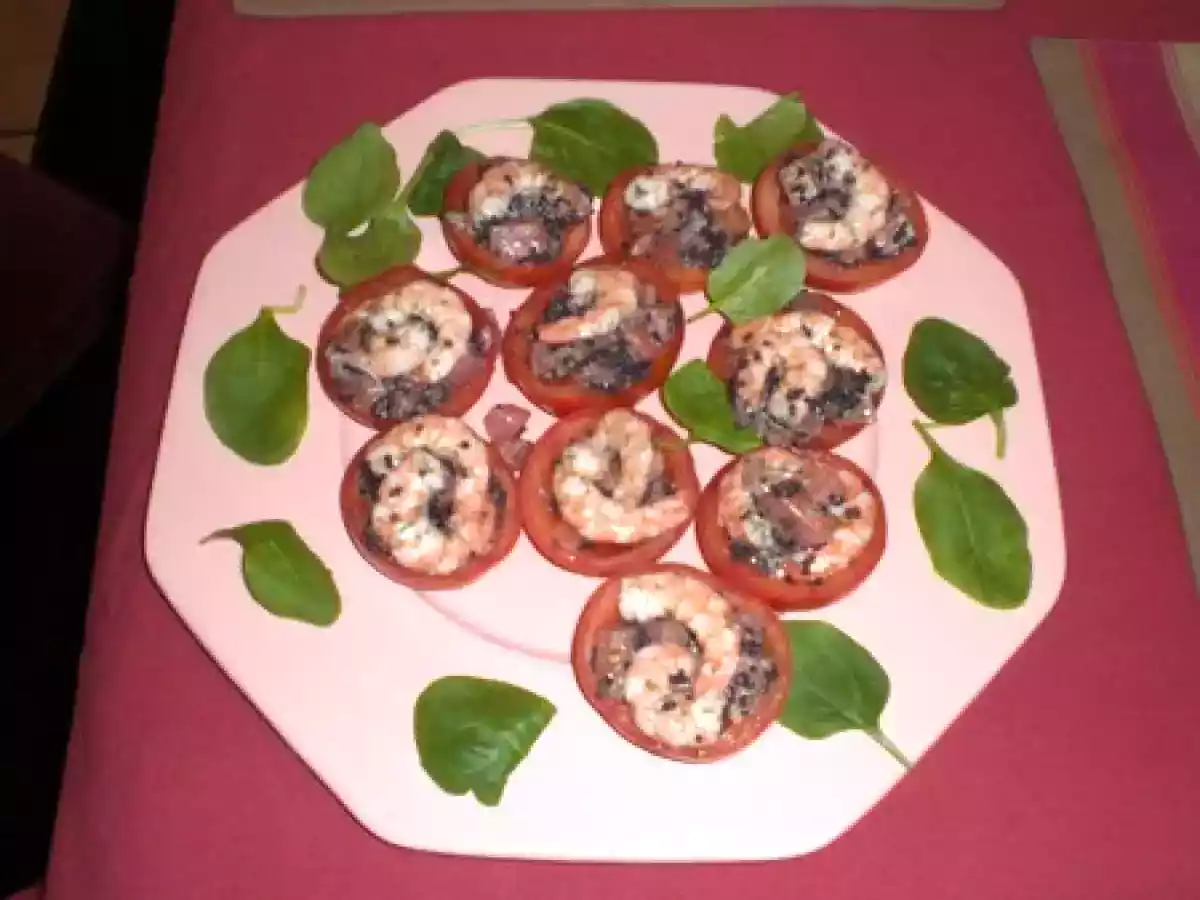 COQUES DE TOMATES FARCIES FACON OCEANE