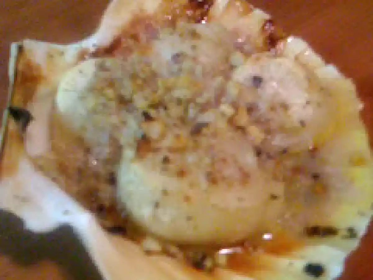 Coquille st jacques en crumble de noix et noisettes
