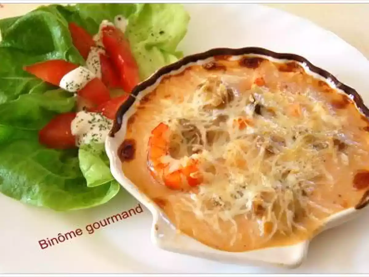 Coquilles de poisson et noix de Saint-Jacques