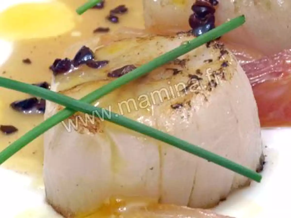 Coquilles Saint Jacques : agrumes et grué de cacao