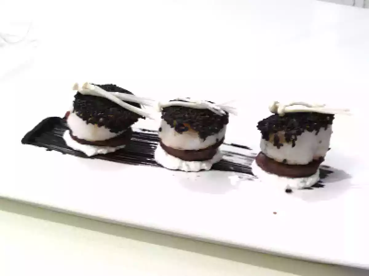 Coquilles Saint-Jacques aux graines de sésame noir, boudin noir et mousseline - photo 3