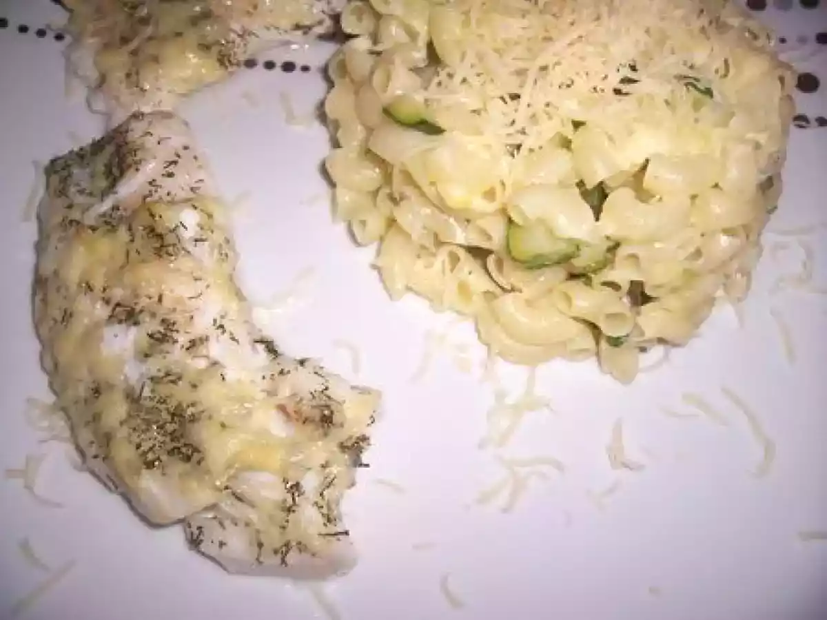 Coquillettes à la courgette et au Bleu d'Auvergne et cabillaud cuit au four - photo 2