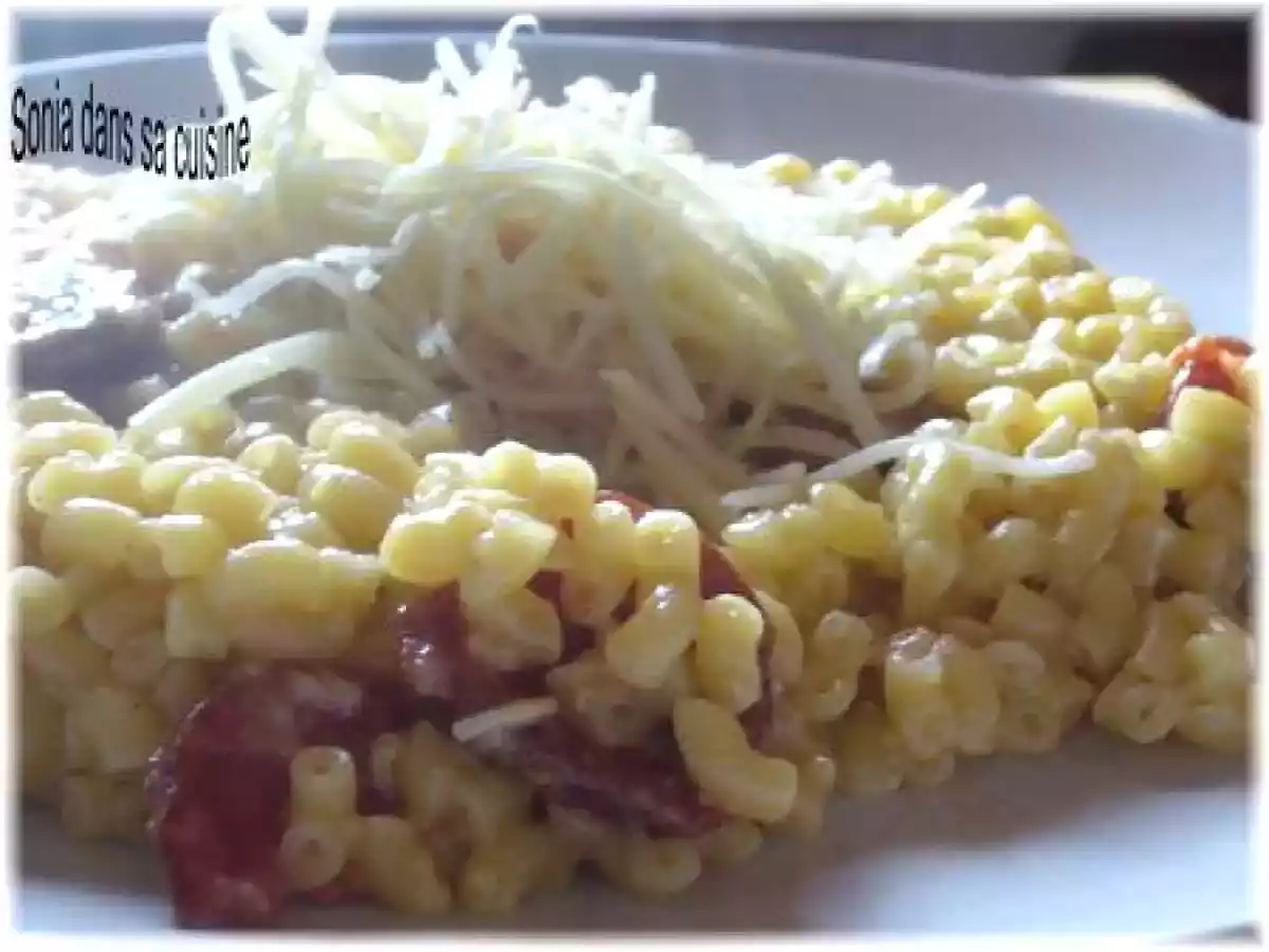 COQUILLETTES CARBONARA AU CHORIZO