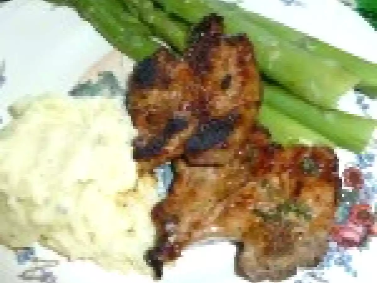 Côtelette d'agneau mariné au miel et au thym