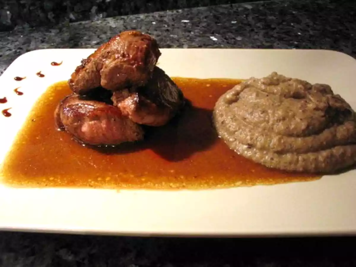 Côtelettes de sanglier, sauce poivrade à ma façon et purée de légumineuses - photo 2