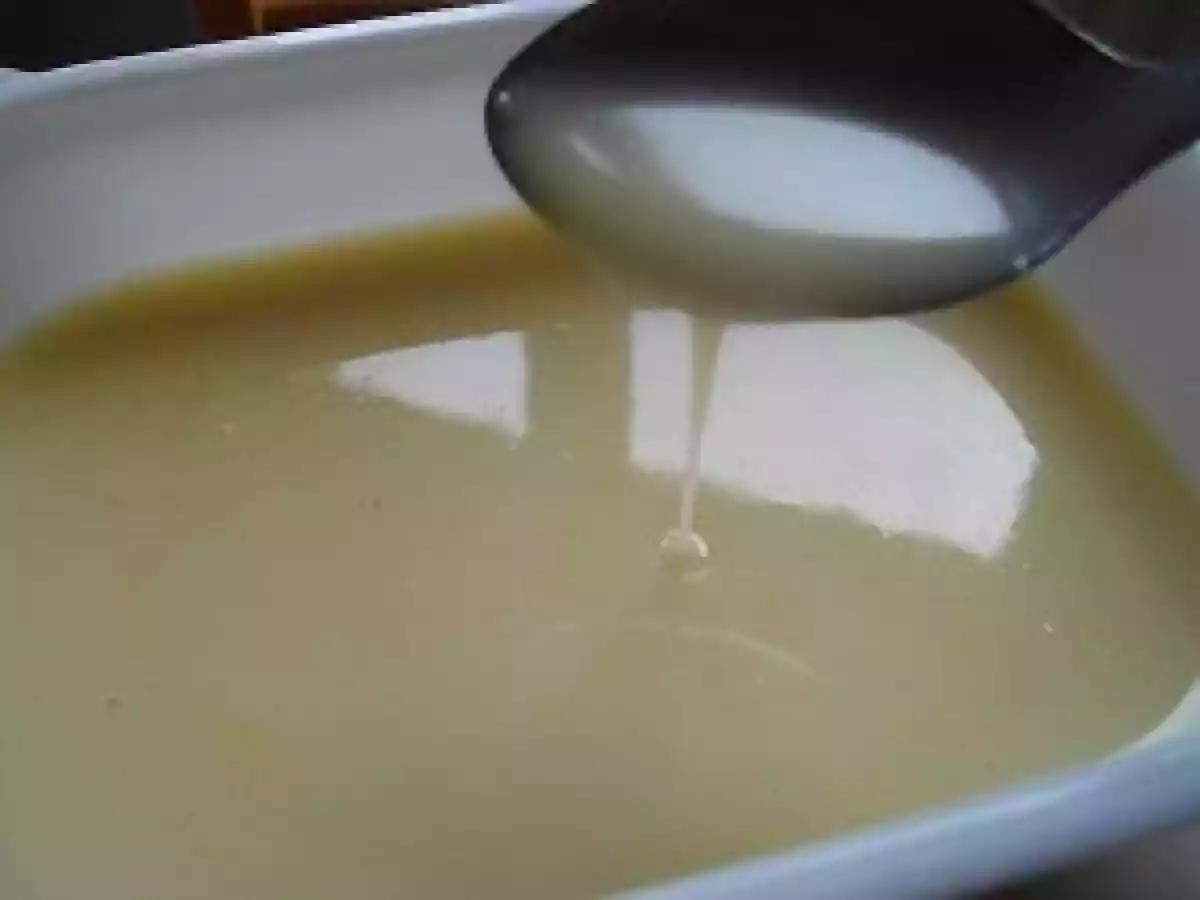 COULIS DE CHOCOLAT BLANC POUR FAIRE VALSER LES GATEAUX AU CHOCOLAT NOIR ! - photo 2