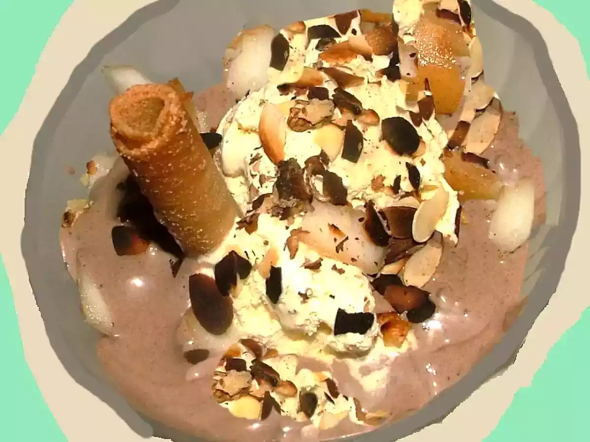 Coupe glacée aux fruits et crème de Caroube