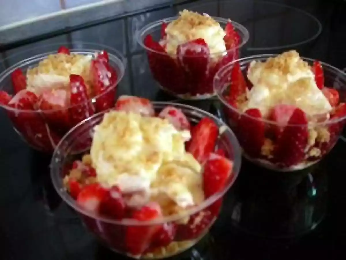 Coupelles Fraises Mascarpone Cookie Amande Citron ....