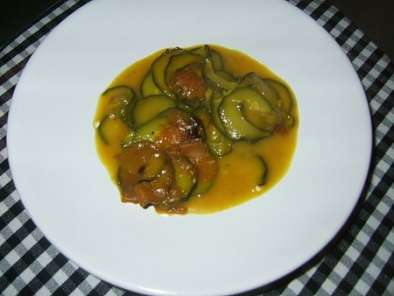 Courgettes au four, sauce végétalienne au curcuma - photo 2
